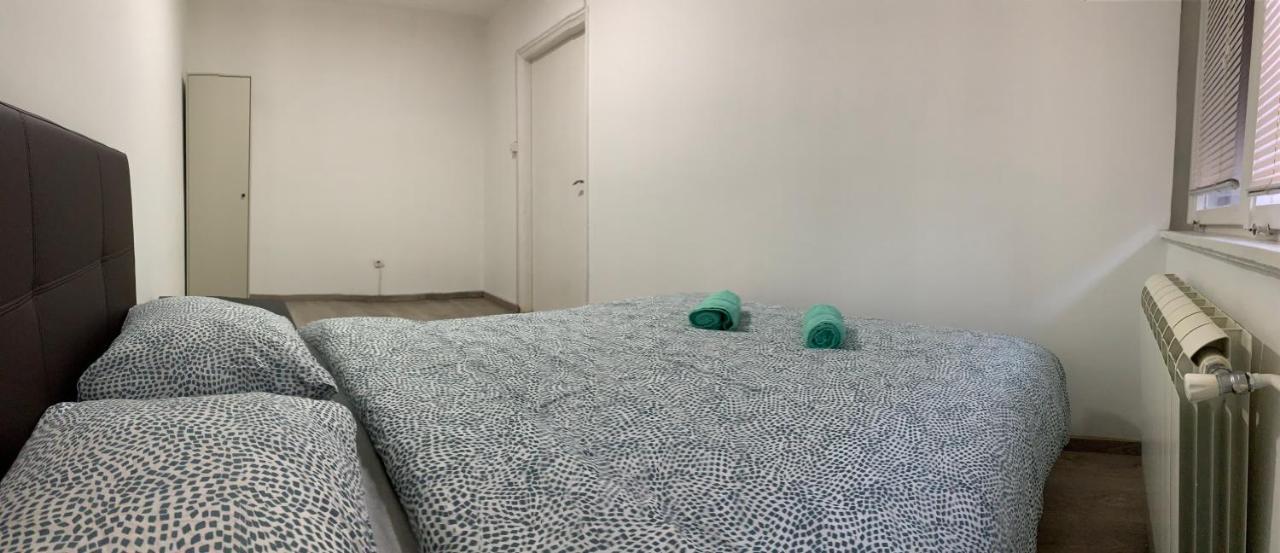 Private Rooms Belgrade Hostel Buitenkant foto
